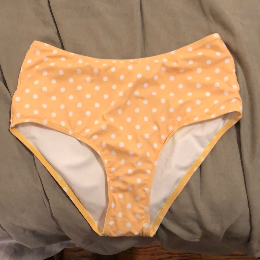Never been worn high wasted bikini bottoms